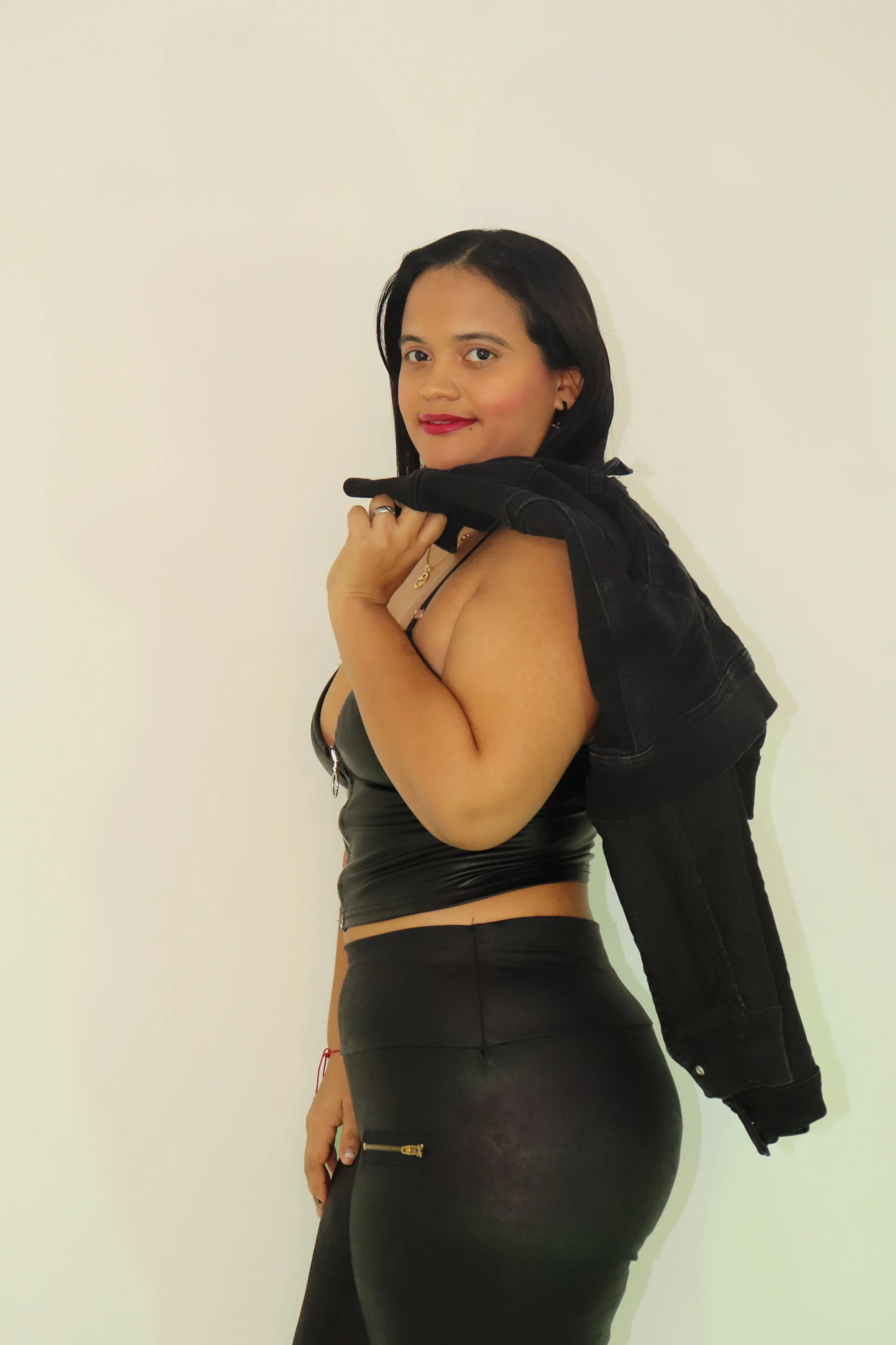 XXX Porn Photo of Nude brunnette_hot 21