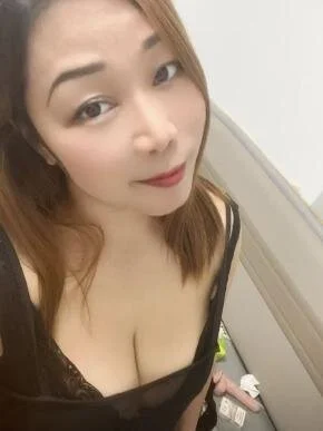 XXX Porn Photo of Nude Xiaomili8 2