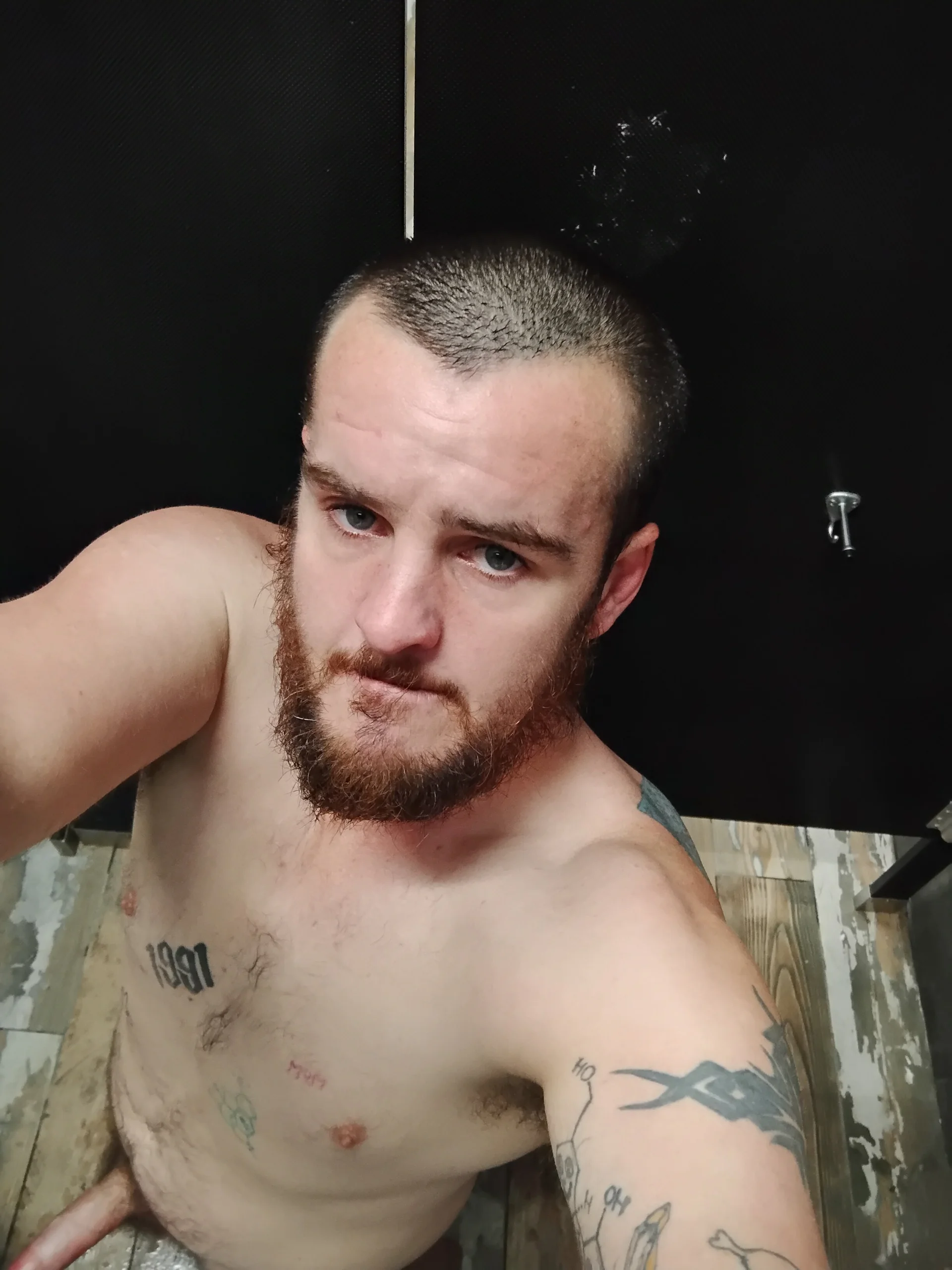 XXX Porn Photo of Nude chad23162 4