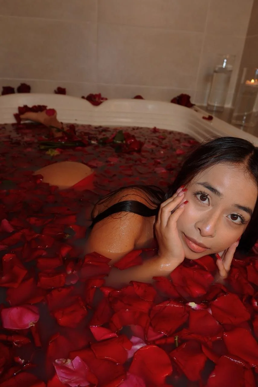 XXX Porn Photo of Nude July_Adams 33