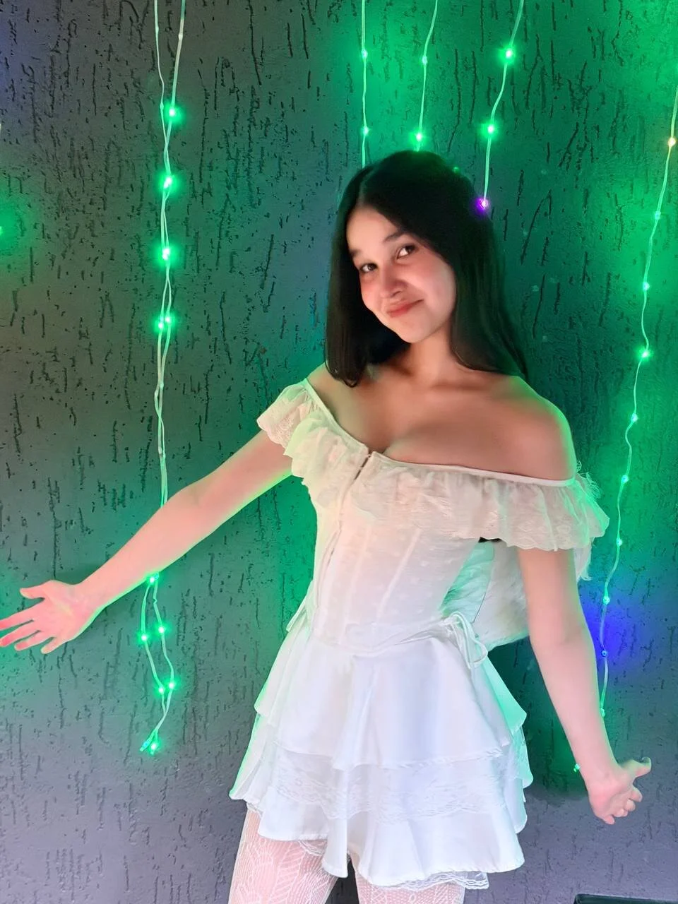 XXX Porn Photo of Nude ShawtyCelina 5