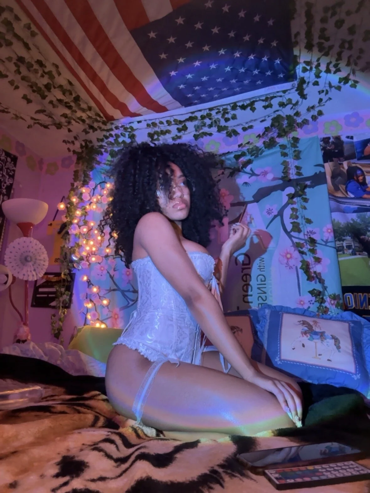 XXX Porn Photo of Nude lifeoftt_19xx 537