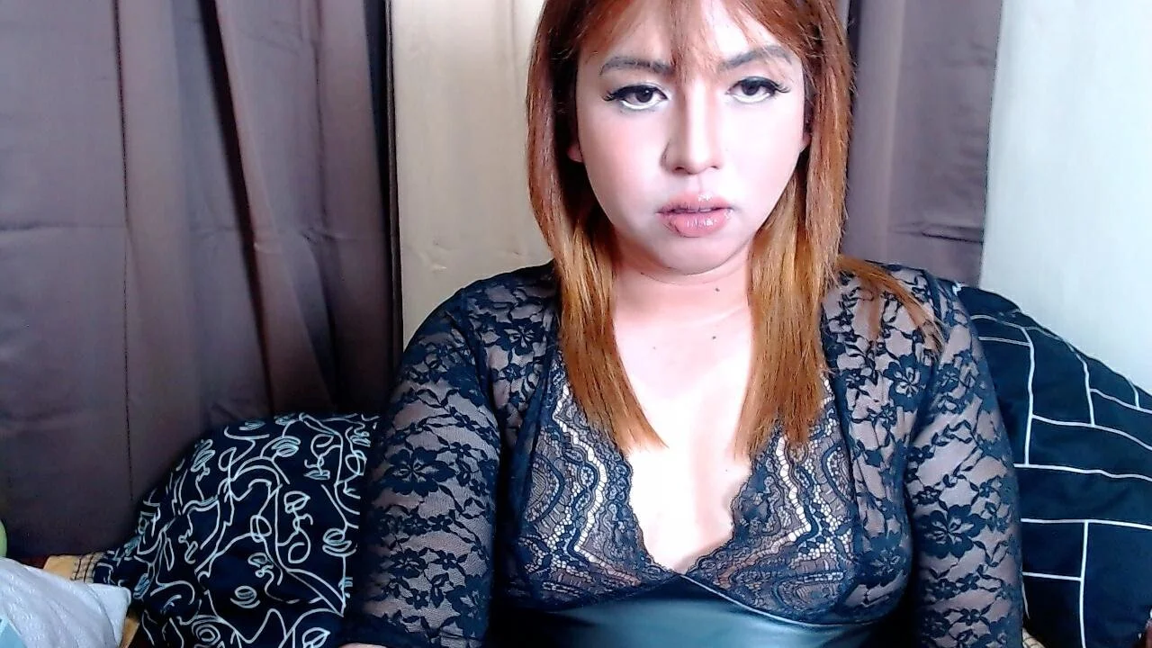 XXX Porn Photo of Nude michaelaMASSIVEBONER 5