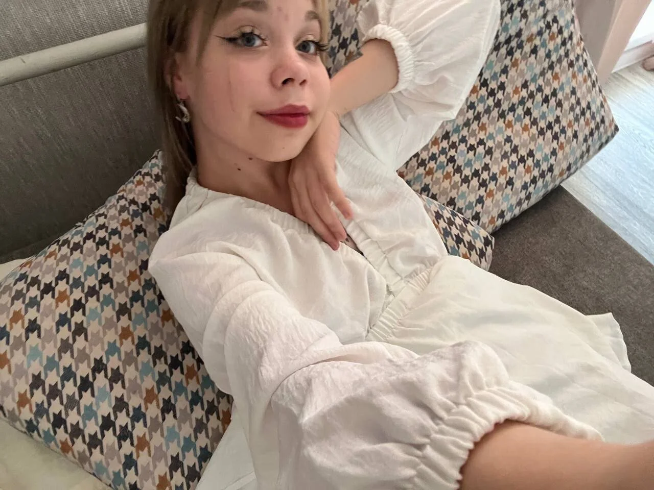 XXX Porn Photo of Nude Eli_Luvs 2
