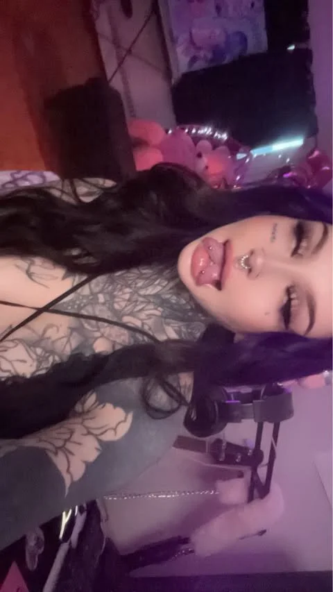 XXX Porn Photo of Nude bambitatted 3