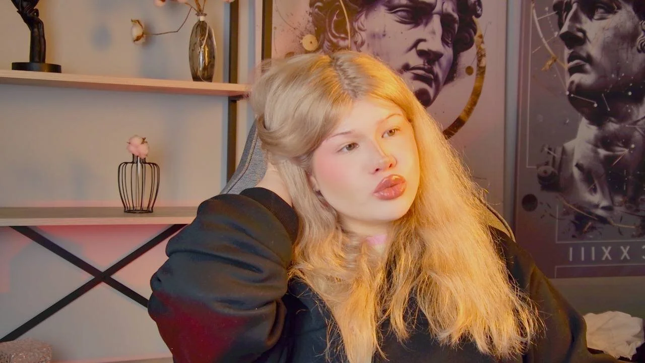 XXX Porn Photo of Nude LilithNlsn 4