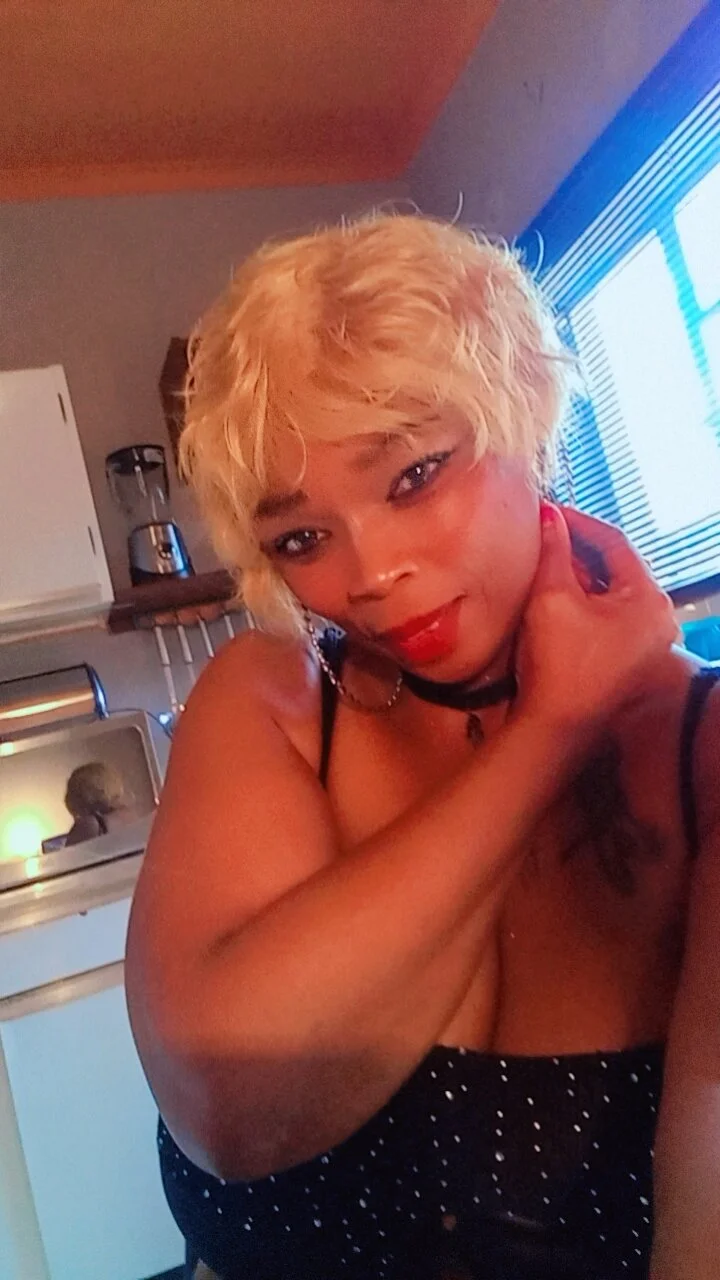XXX Porn Photo of Nude Gucci_Bx 41
