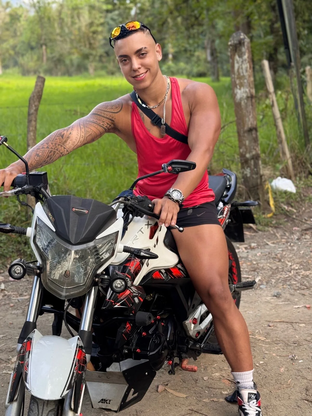 XXX Porn Photo of Nude adrian_friends 8