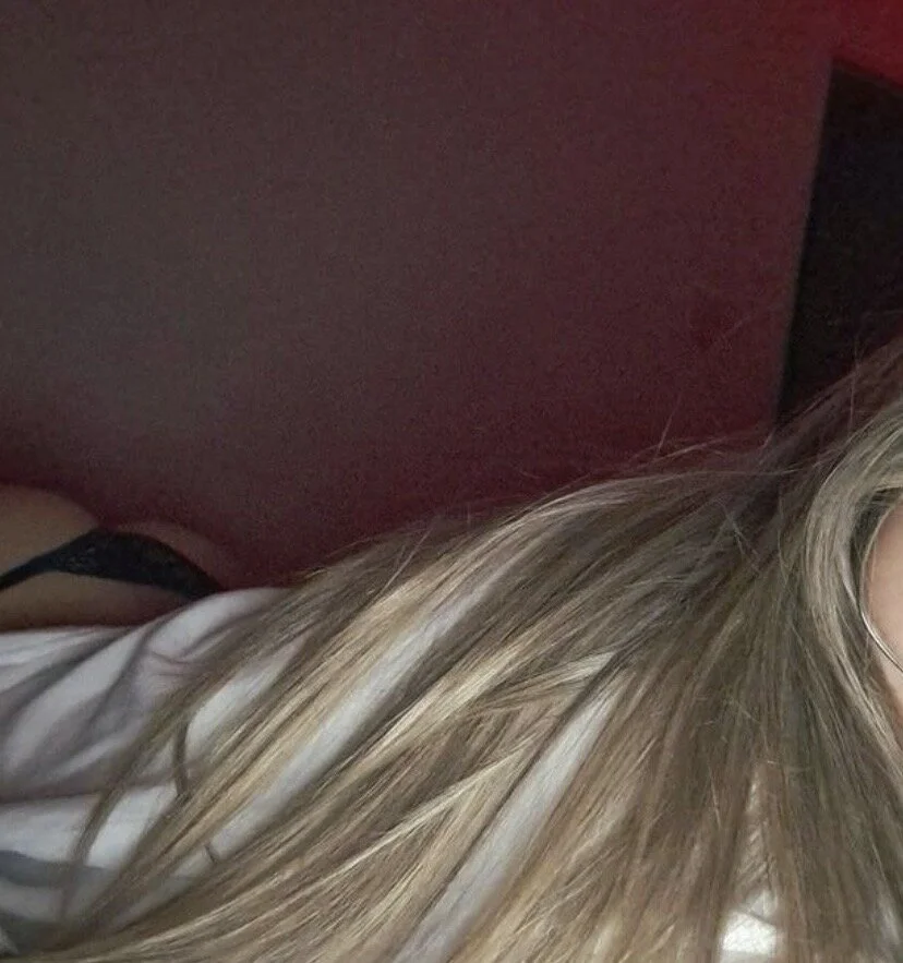 XXX Porn Photo of Nude Bella_haddid777 12