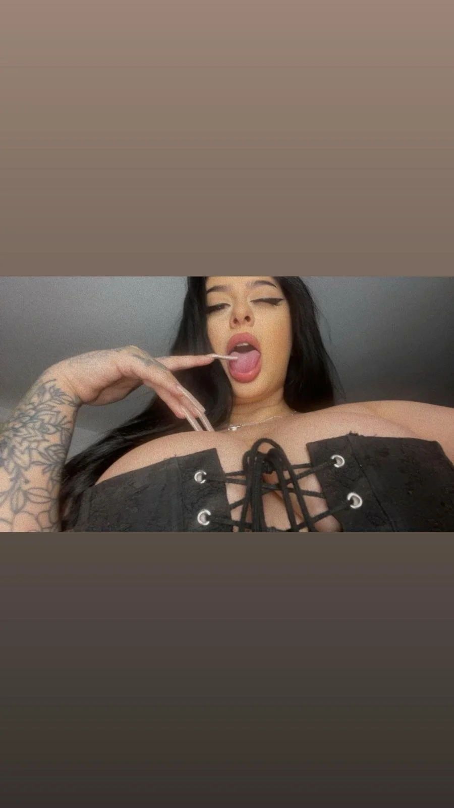 XXX Porn Photo of Nude NayaNoirX 1