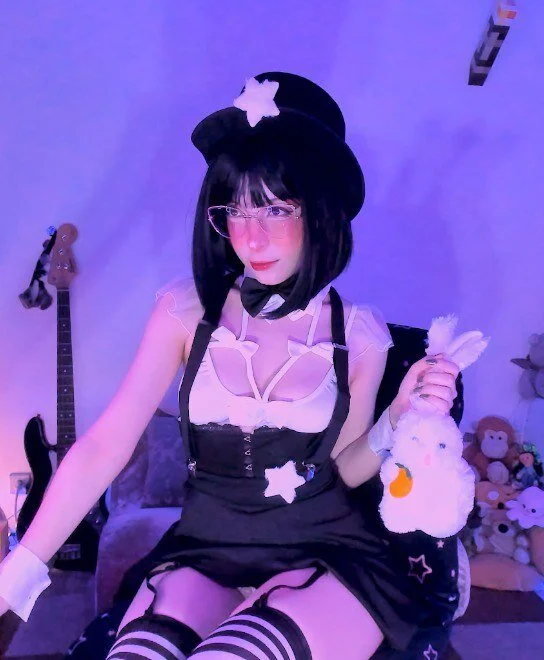 XXX Porn Photo of Nude bluelen 92