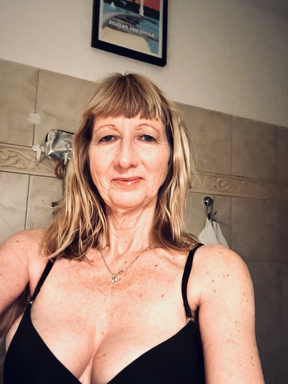 XXX Porn Photo of Nude MatureKim 1