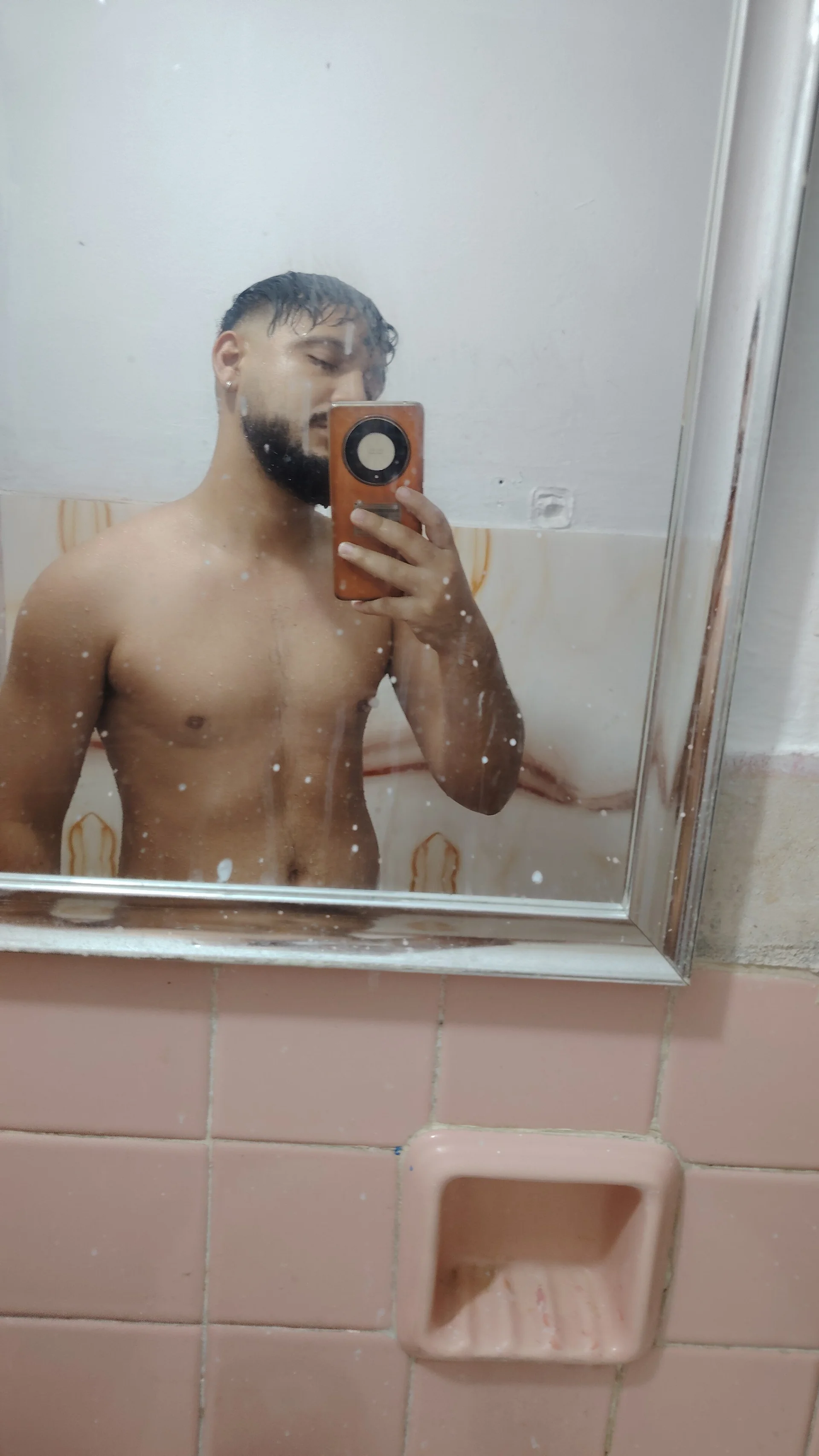 XXX Porn Photo of Nude Hostdandy 4