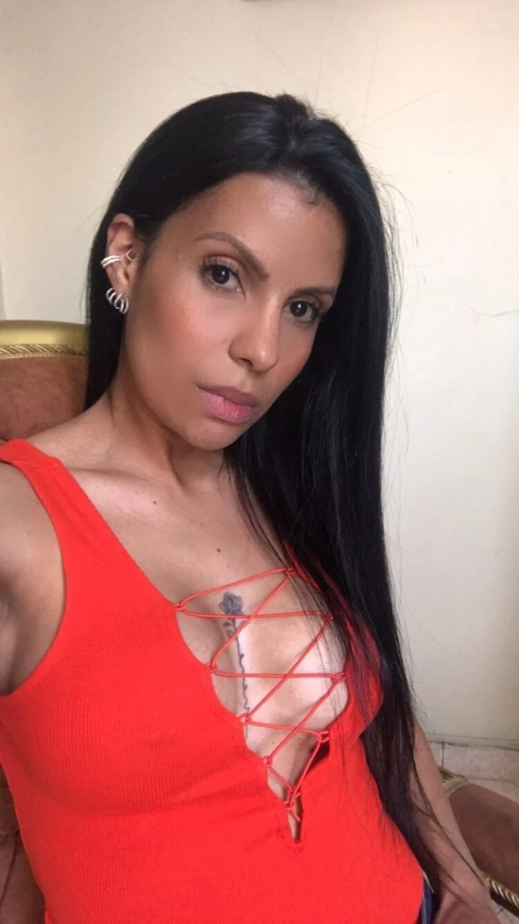XXX Porn Photo of Nude emily_hotwillis2 2