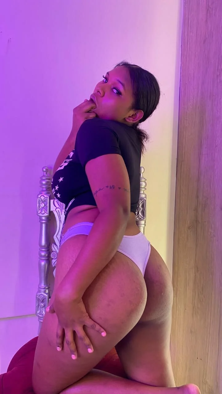 XXX Porn Photo of Nude scarlet_xx 8