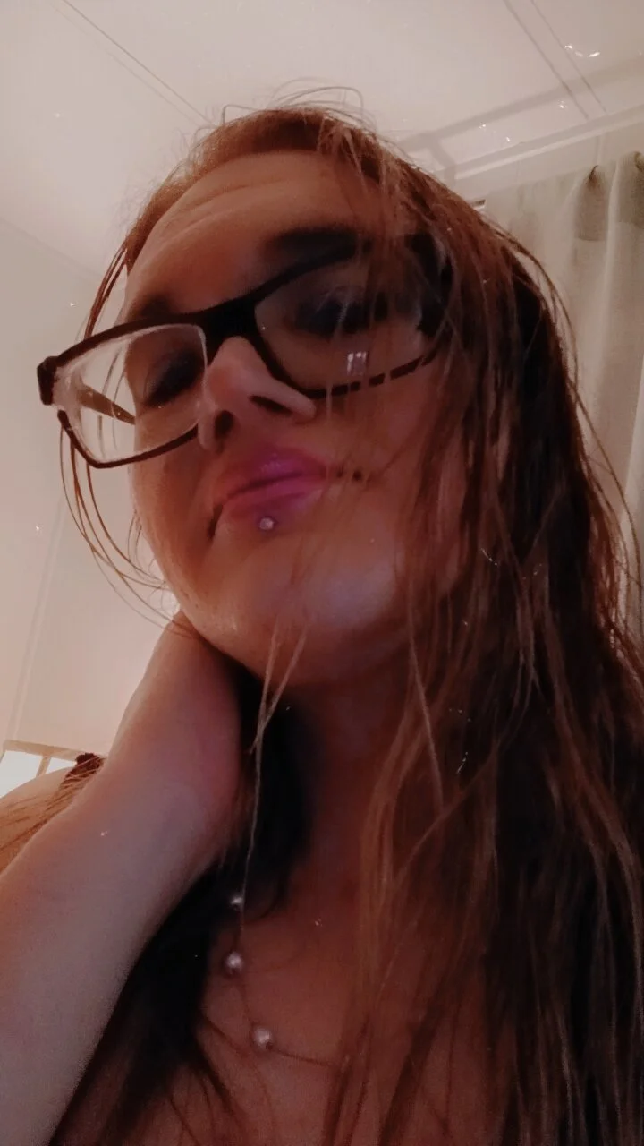 XXX Porn Photo of Nude MsCuntyLuxxe 4