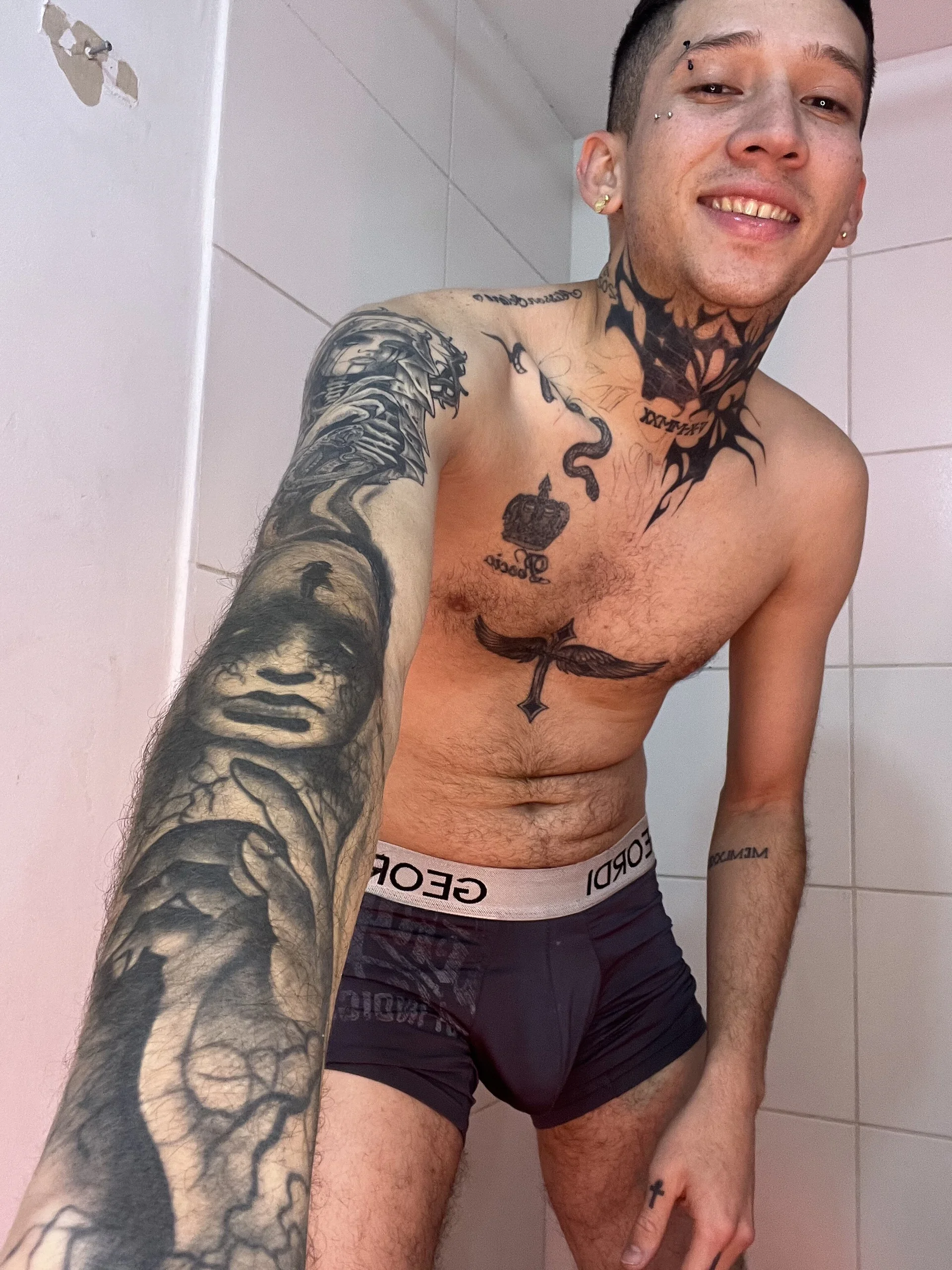 XXX Porn Photo of Nude alexhotnice 4