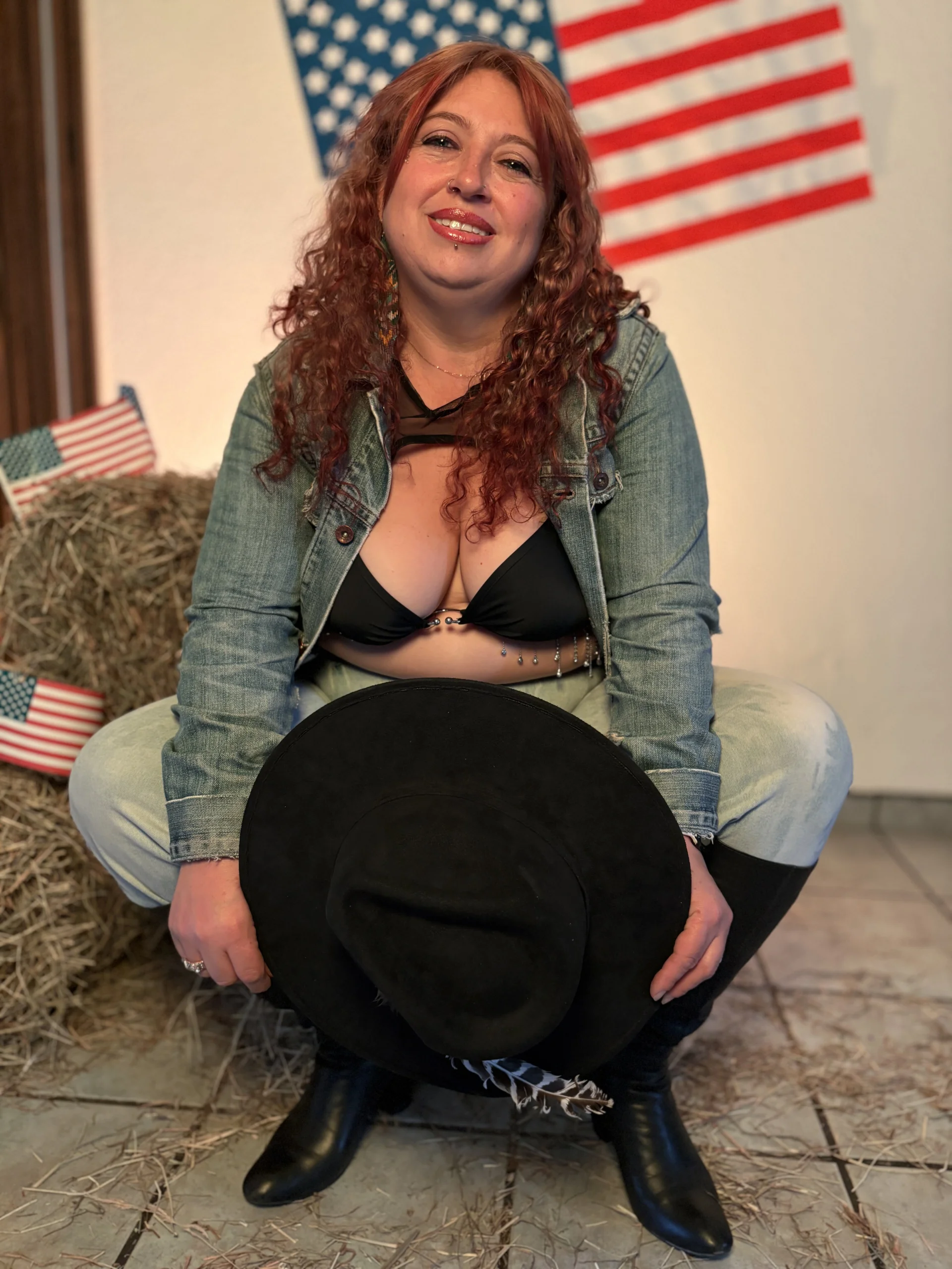 XXX Porn Photo of Nude MilfArlet 15