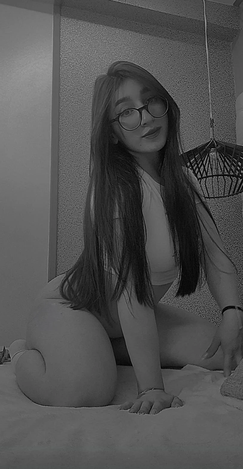 XXX Porn Photo of Nude Mia_Horney 14