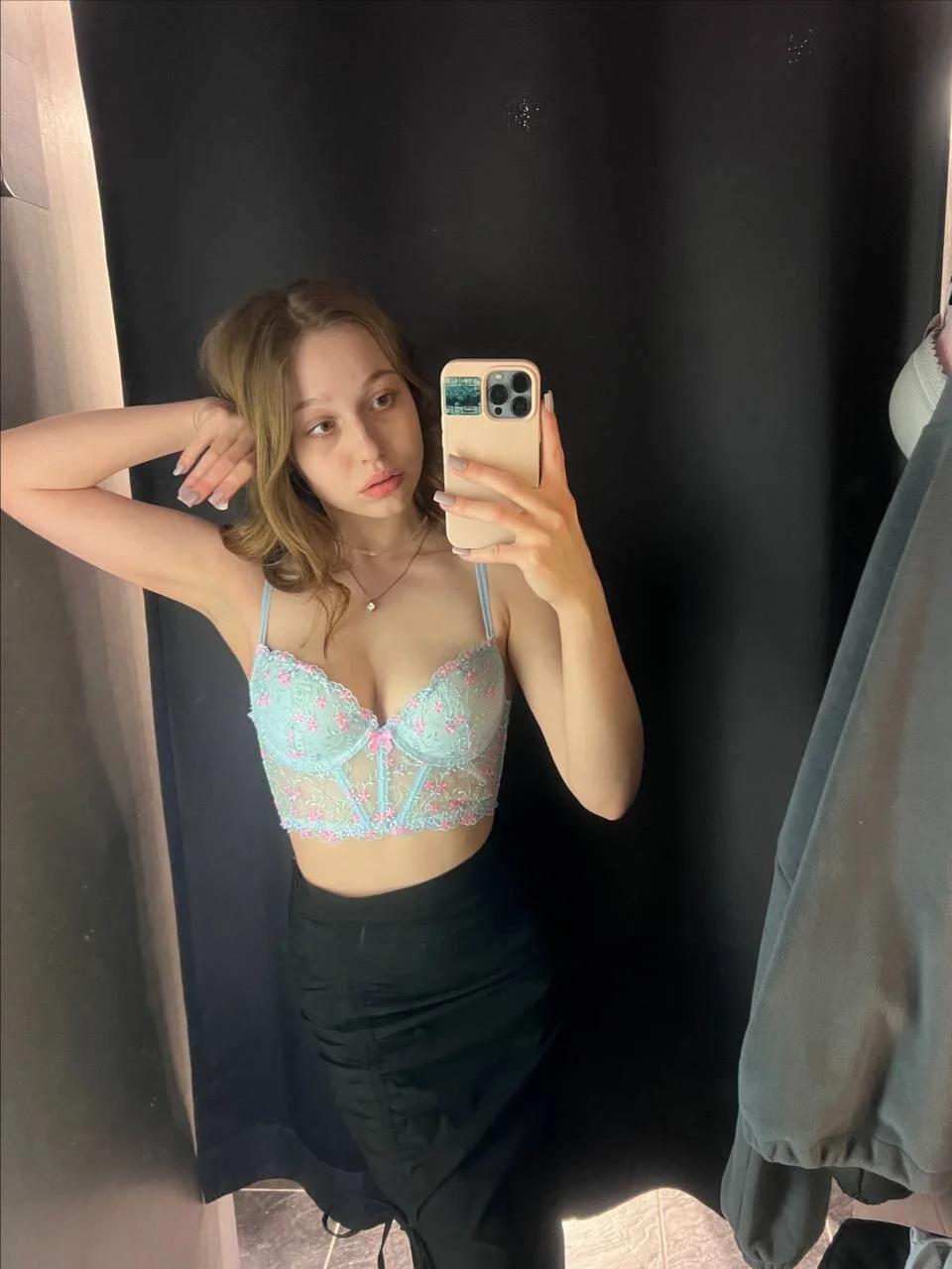 XXX Porn Photo of Nude DearEvaa 42