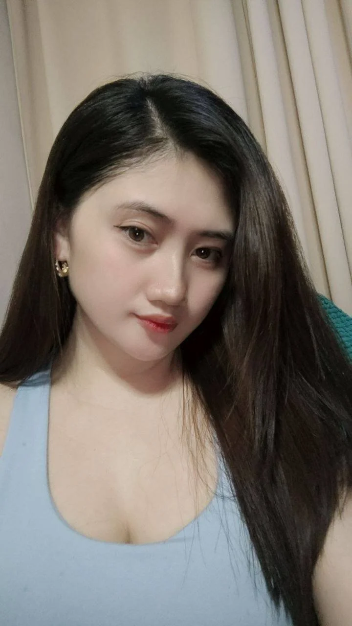 XXX Porn Photo of Nude NikitaMiron 3