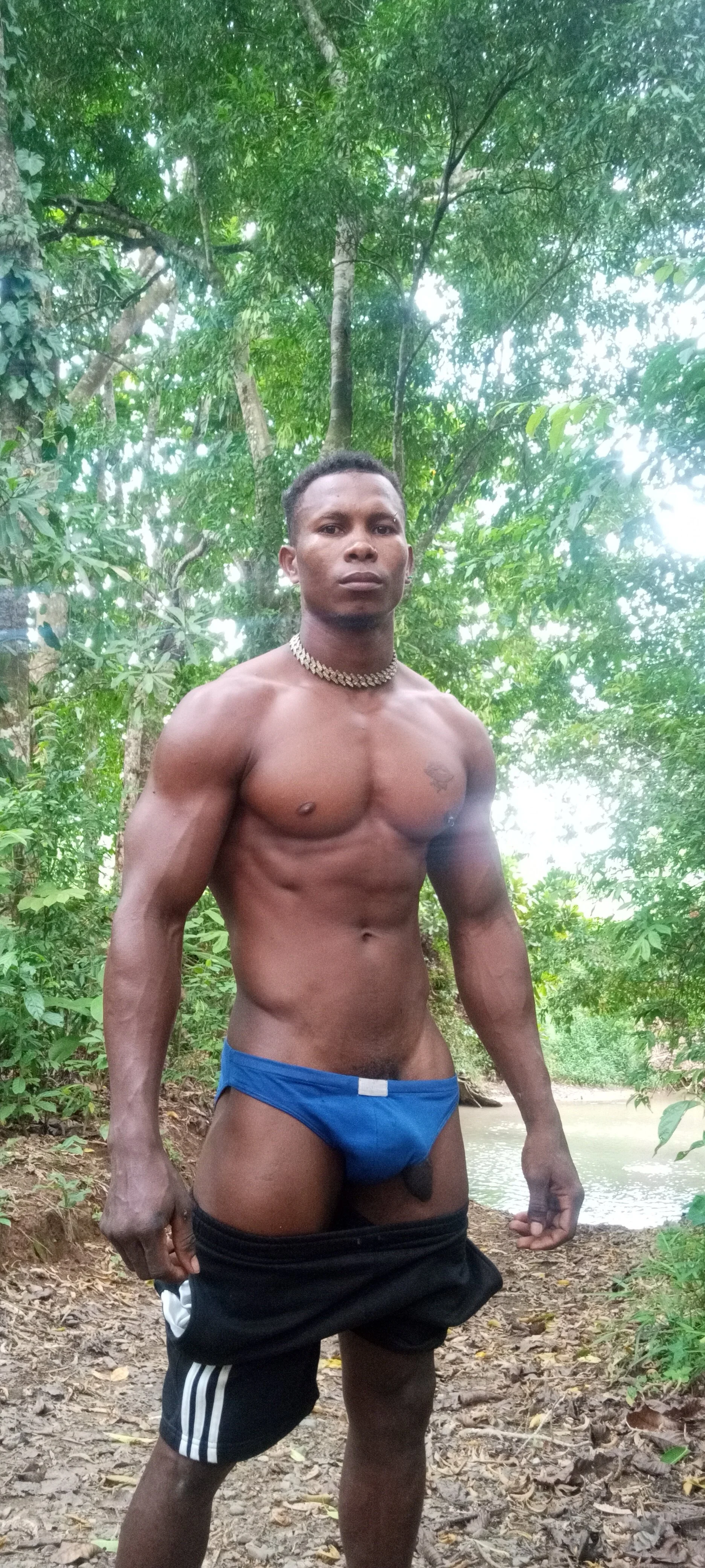 XXX Porn Photo of Nude MedellinBlackx 1