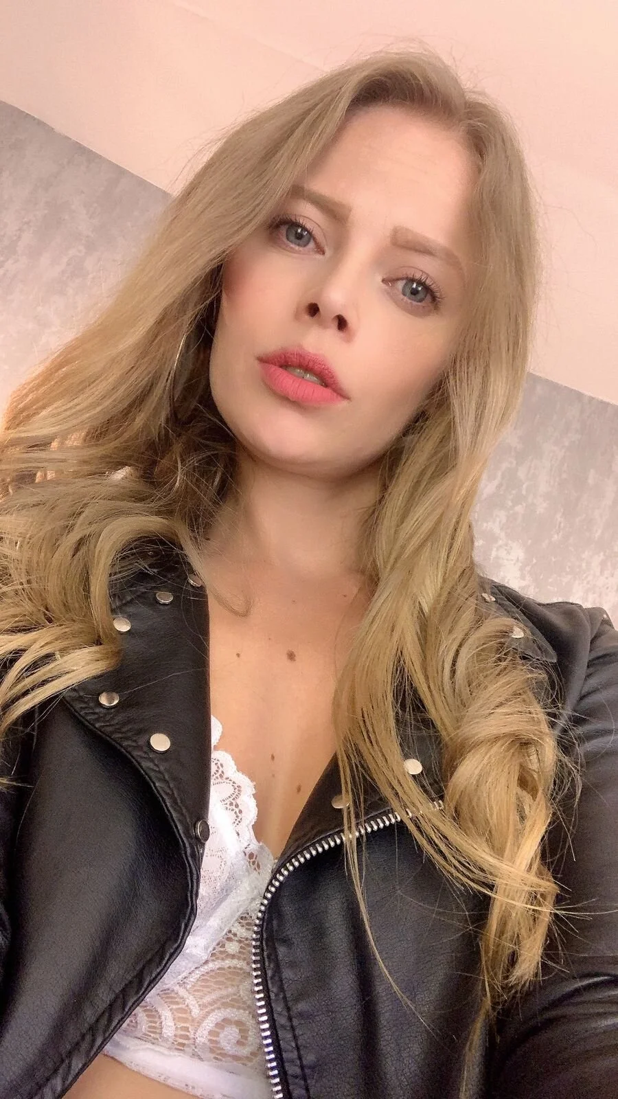 XXX Porn Photo of Nude Laurablue 9