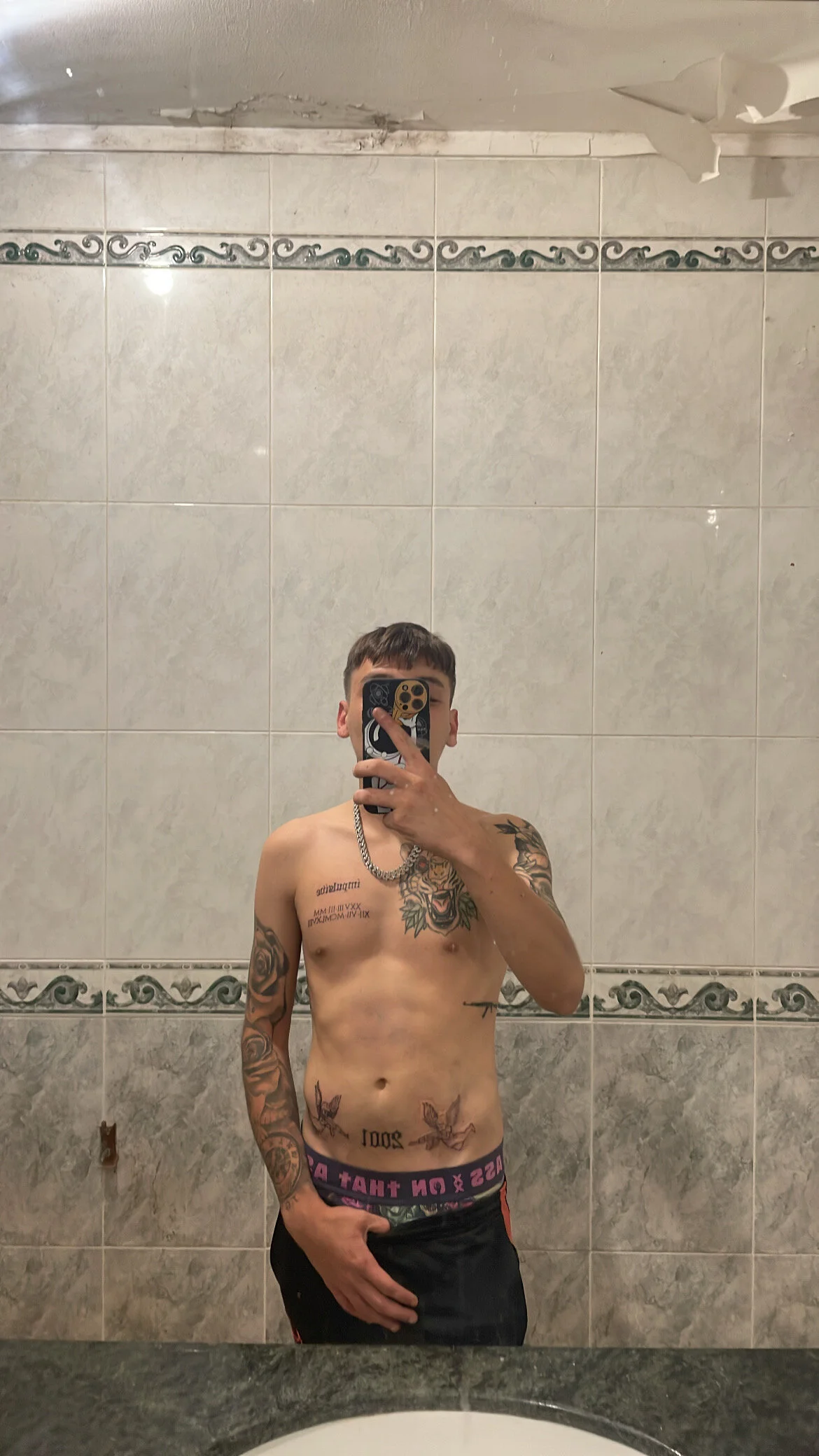 XXX Porn Photo of Nude _tattooboyy_ 7