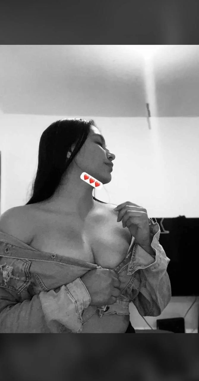 XXX Porn Photo of Nude Ambermuse7 1