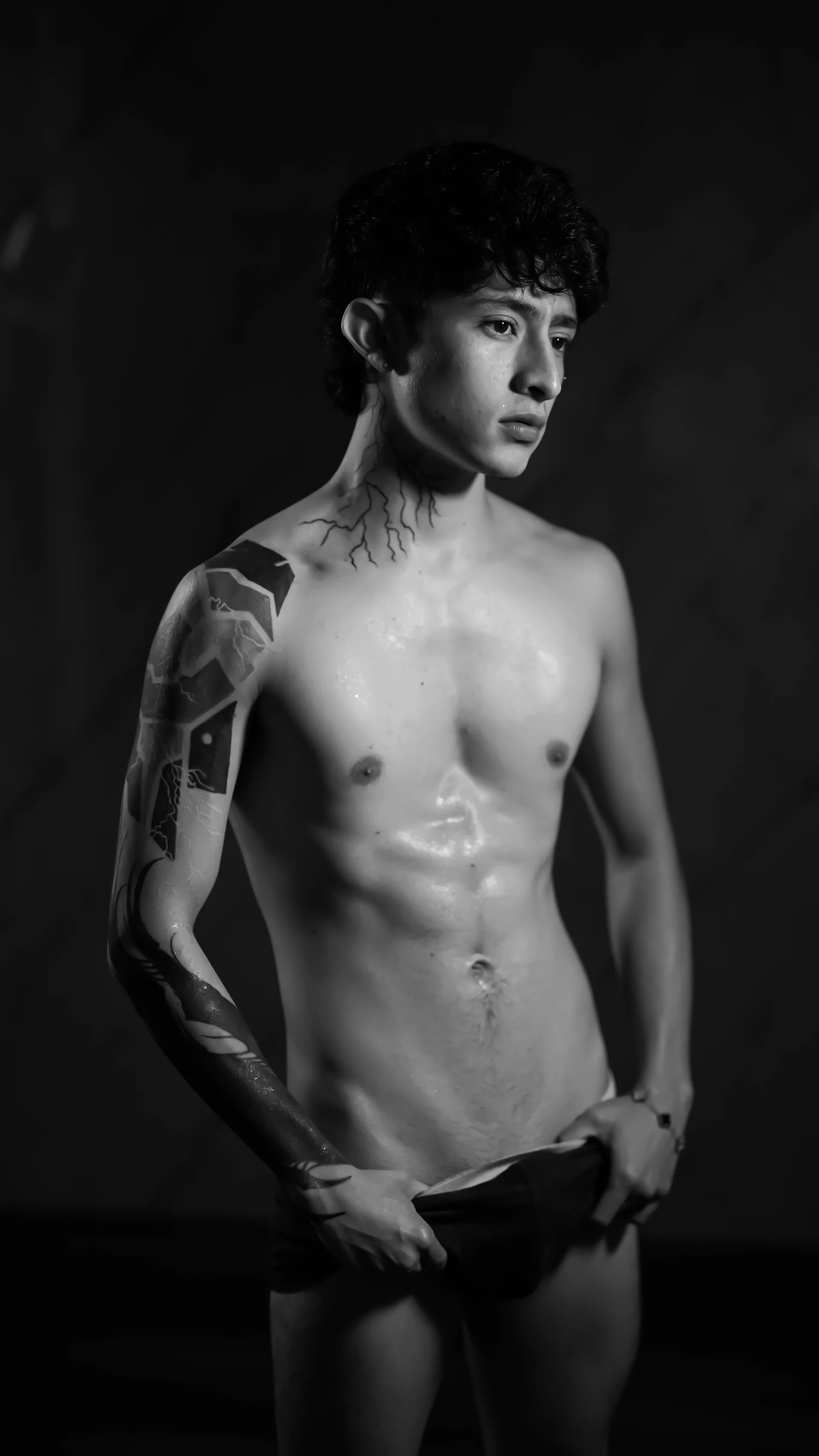 XXX Porn Photo of Nude troy_rouge 26