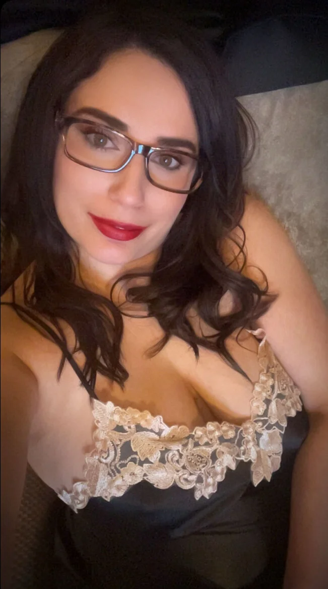 XXX Porn Photo of Nude VelvetBrunetteXo 7