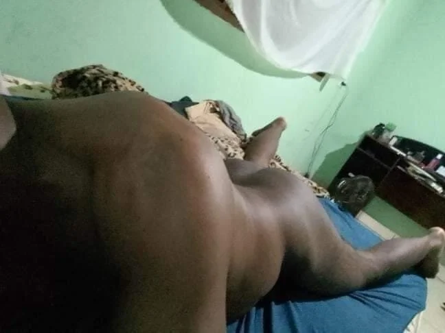 XXX Porn Photo of Nude joefernando90 33