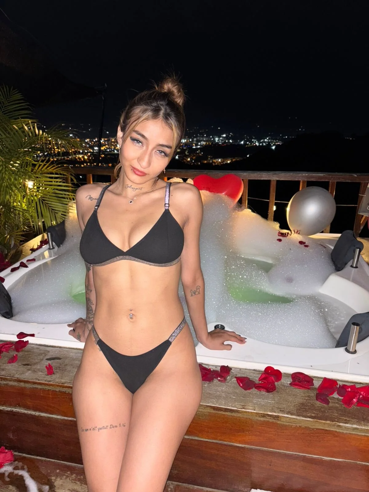 XXX Porn Photo of Nude rosemonrooe 28
