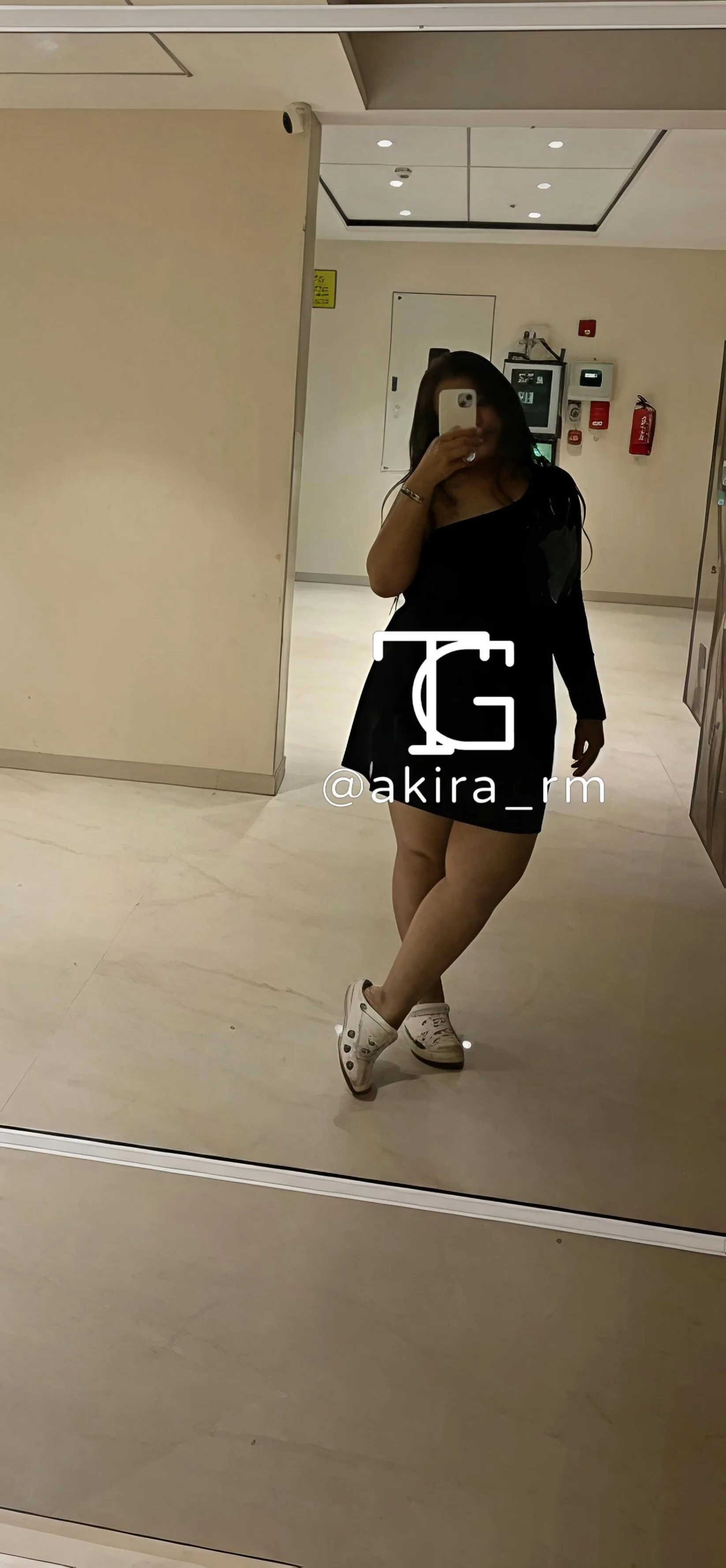 XXX Porn Photo of Nude Akira_hot_tamil 13