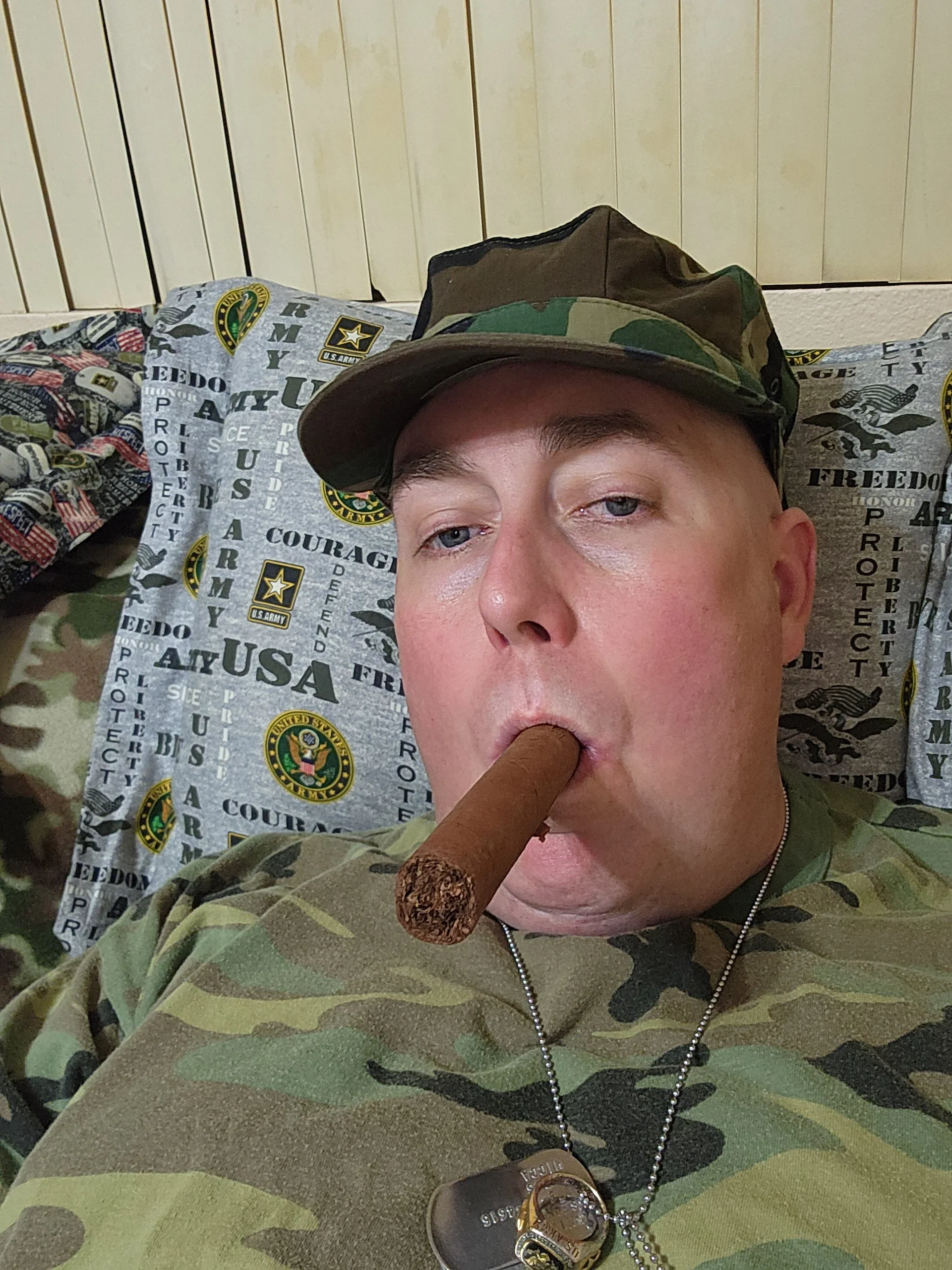 XXX Porn Photo of Nude ThriilSergeant15 5