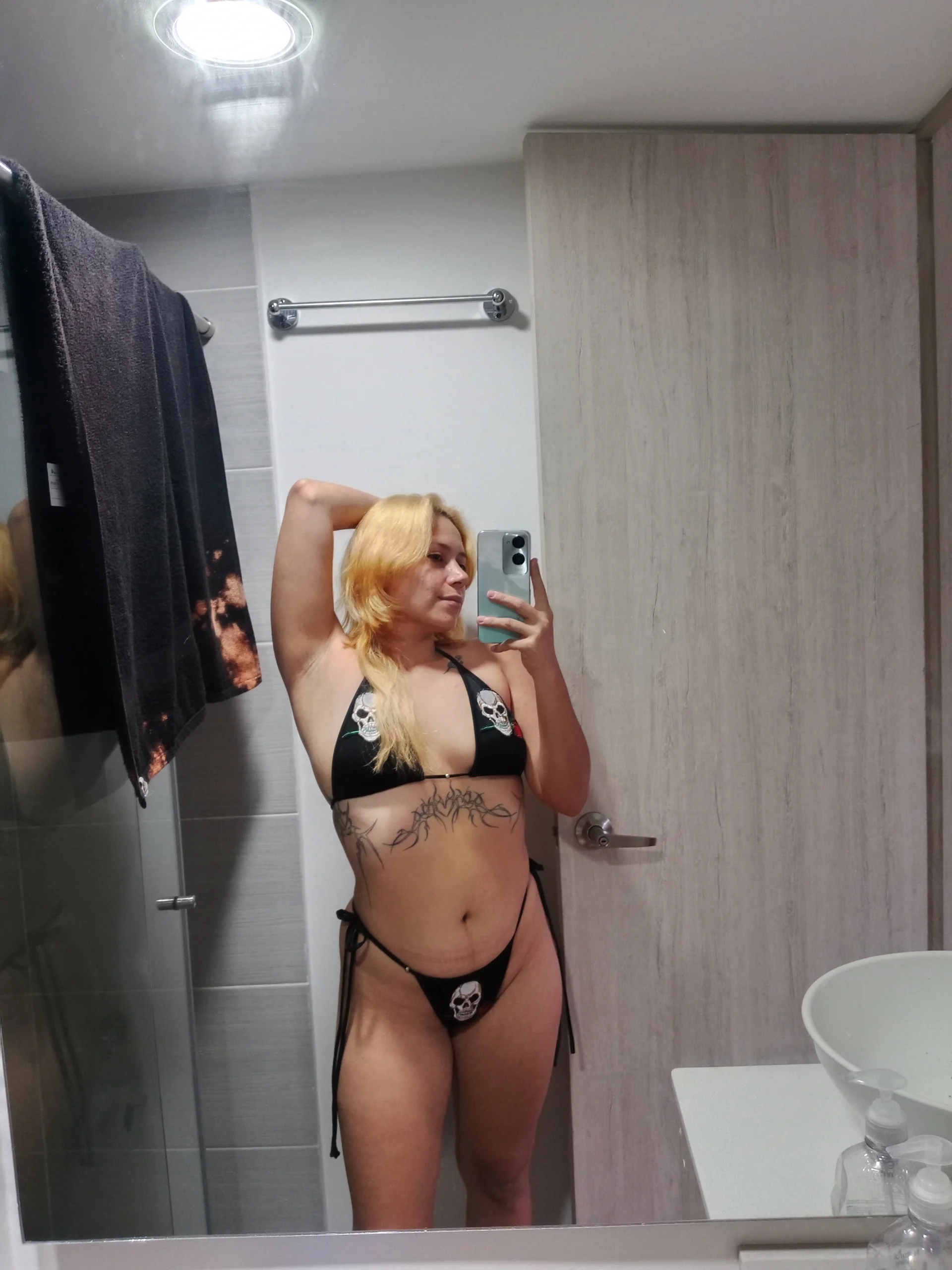 XXX Porn Photo of Nude MommyMiaWs 14