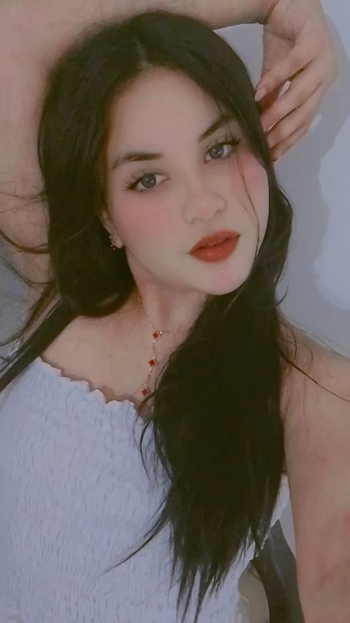 XXX Porn Photo of Nude LizzyOlsen 8