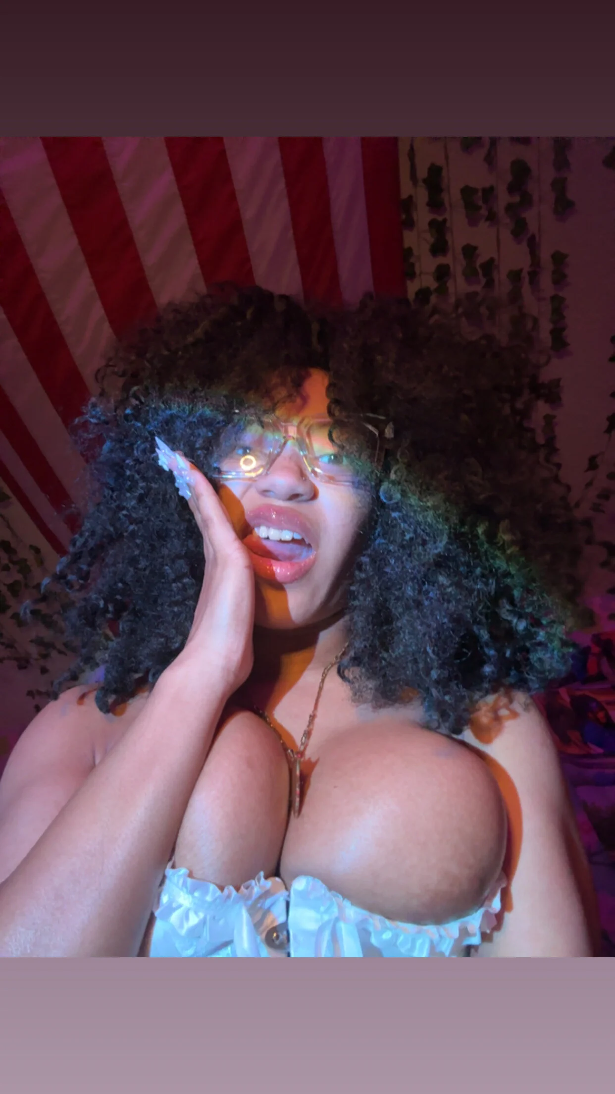 XXX Porn Photo of Nude lifeoftt_19xx 476