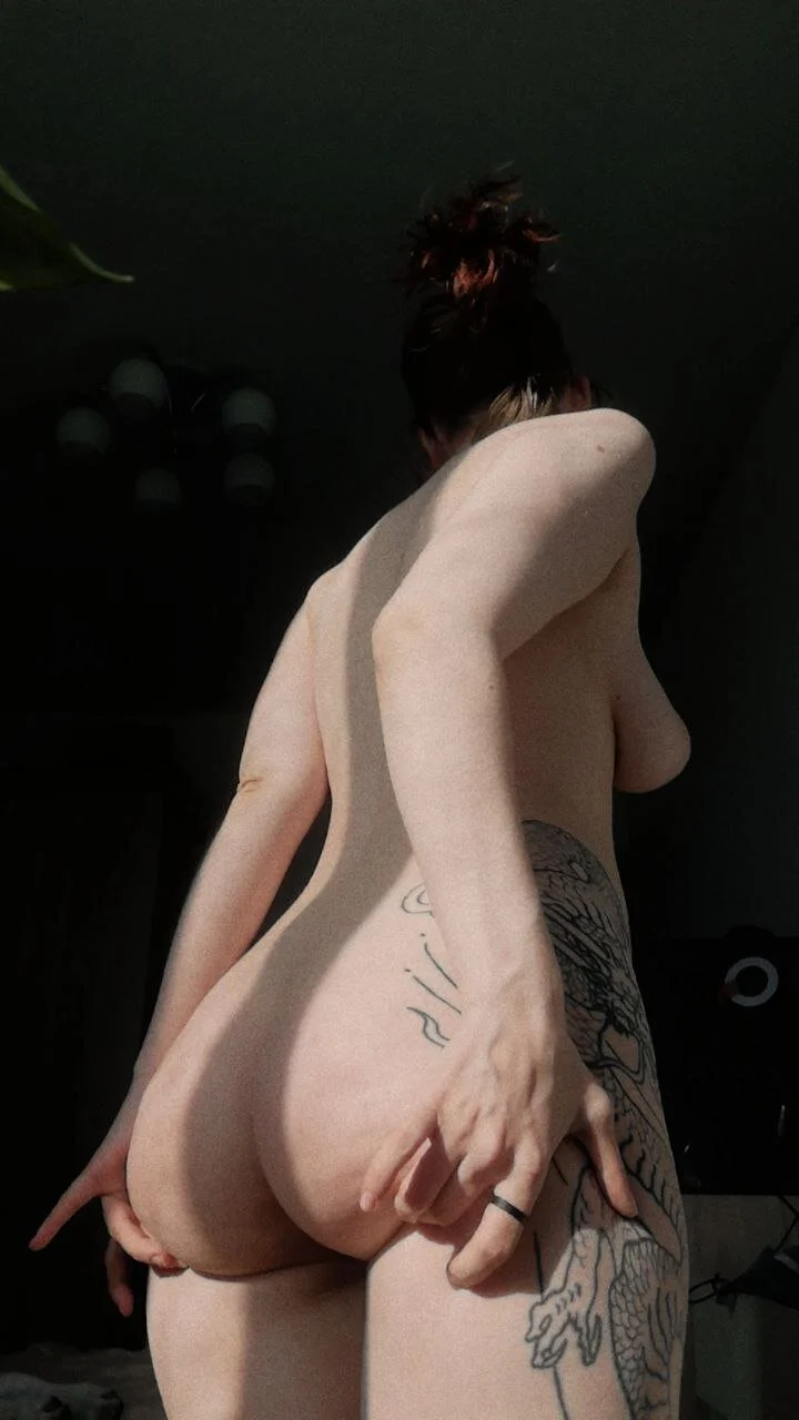 XXX Porn Photo of Nude namirmii 6