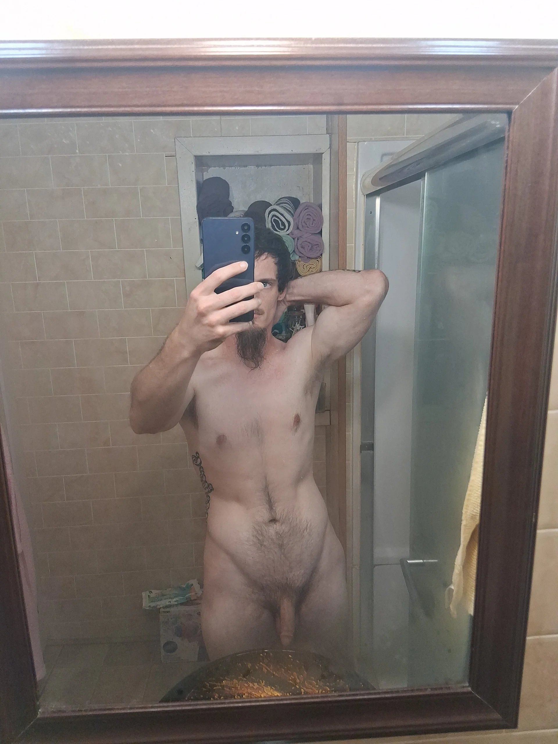 XXX Porn Photo of Nude HardenedYakut 1