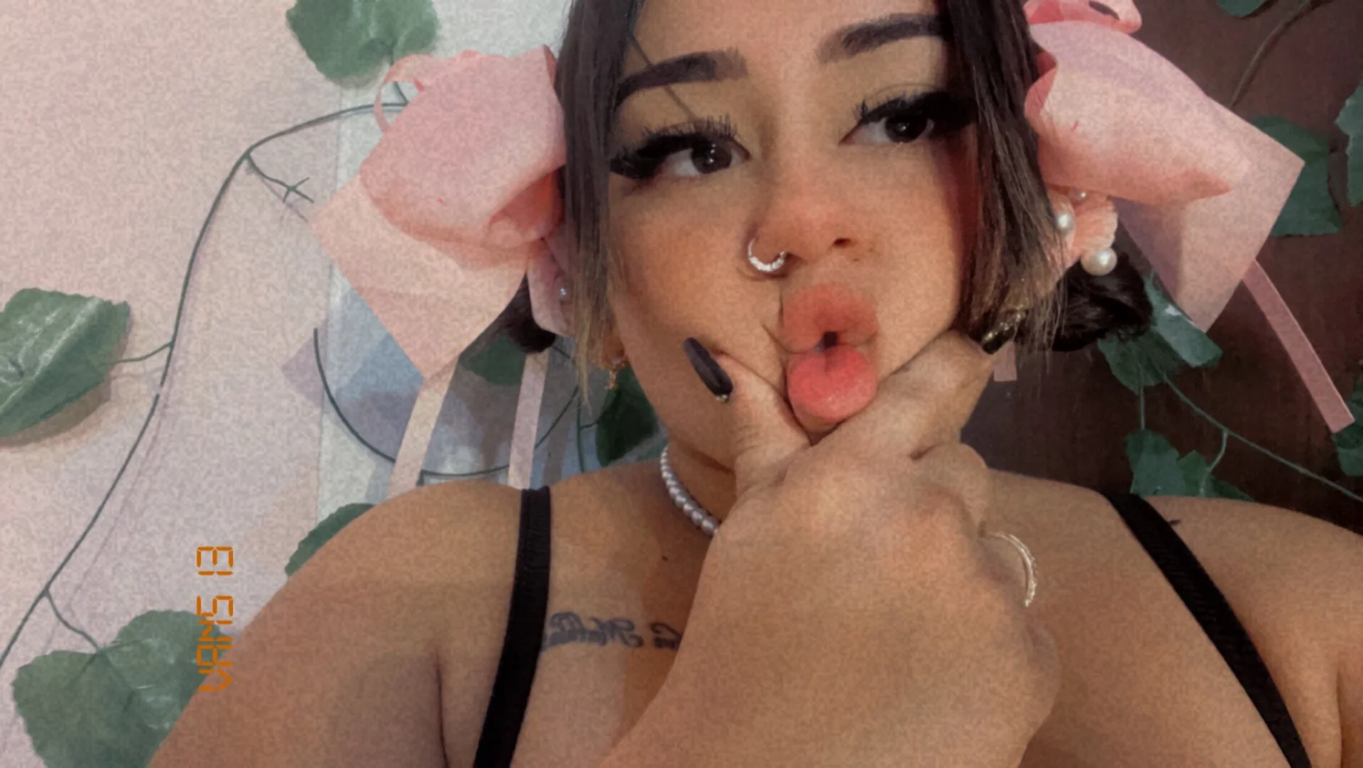 XXX Porn Photo of Nude halana_squirts 3