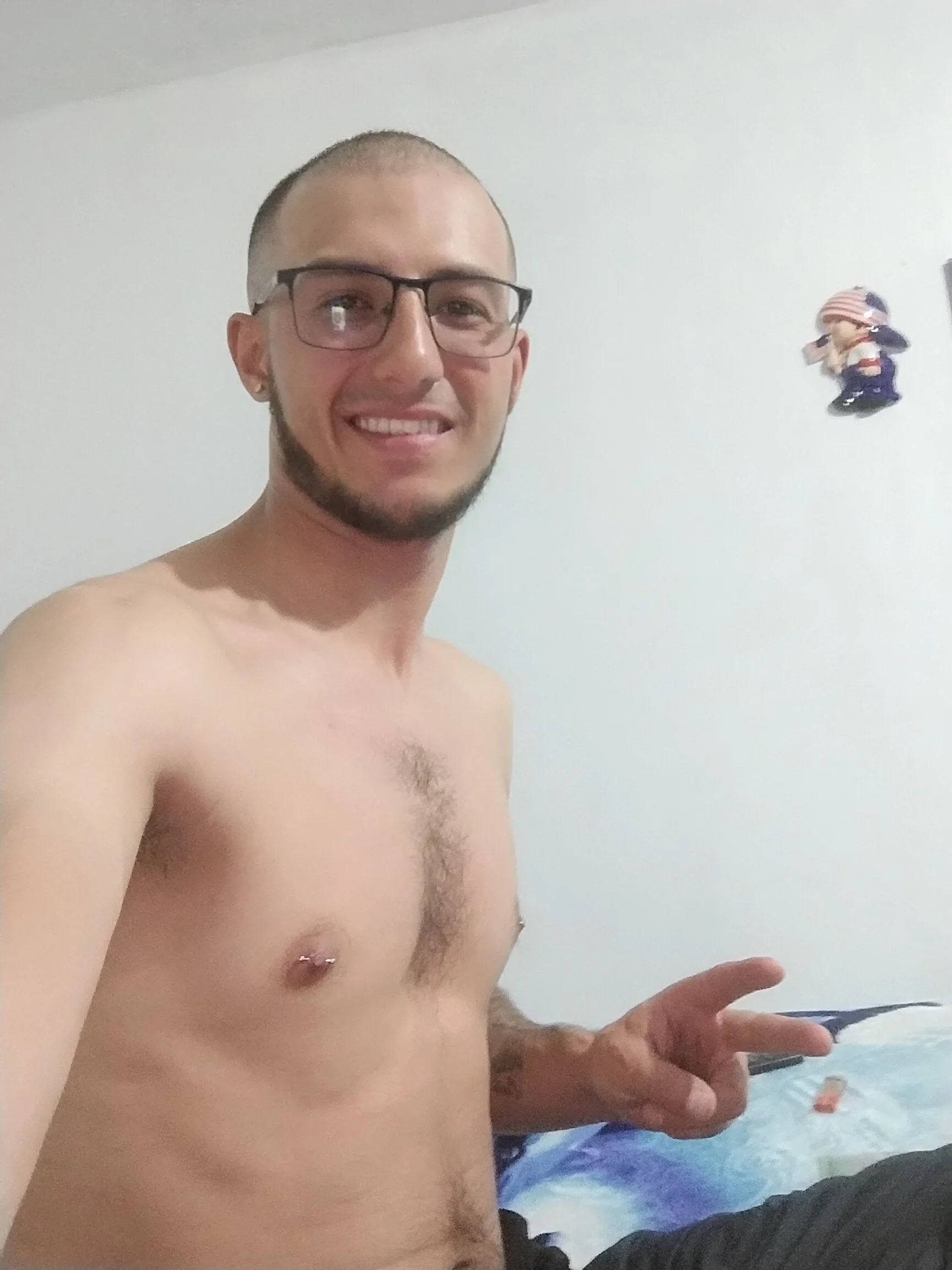 XXX Porn Photo of Nude Camilo1826 5