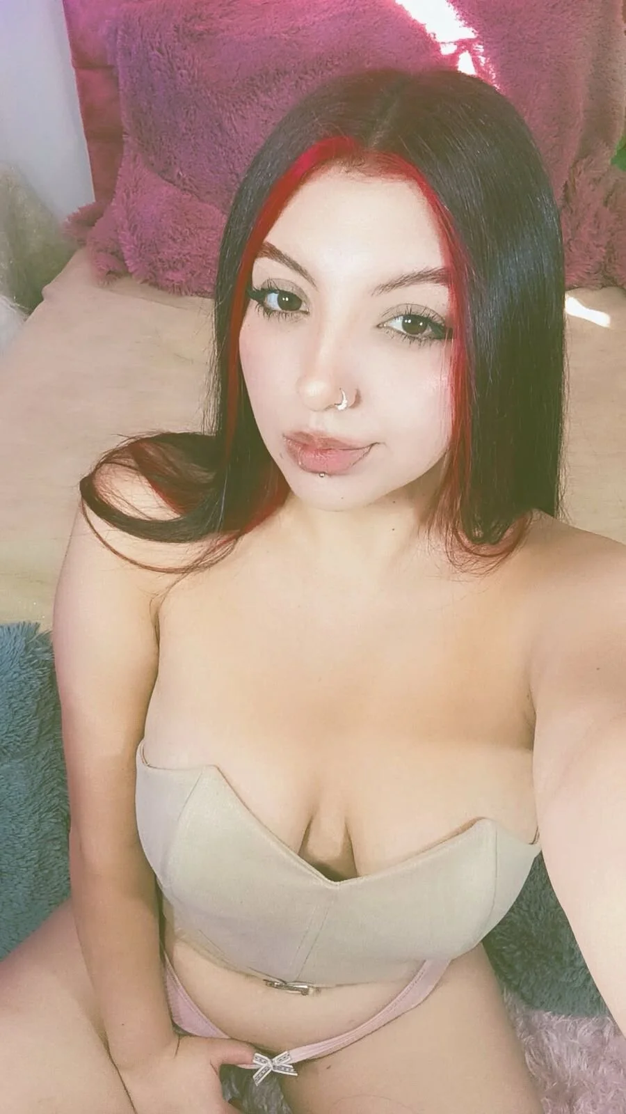 XXX Porn Photo of Nude isara_a 2