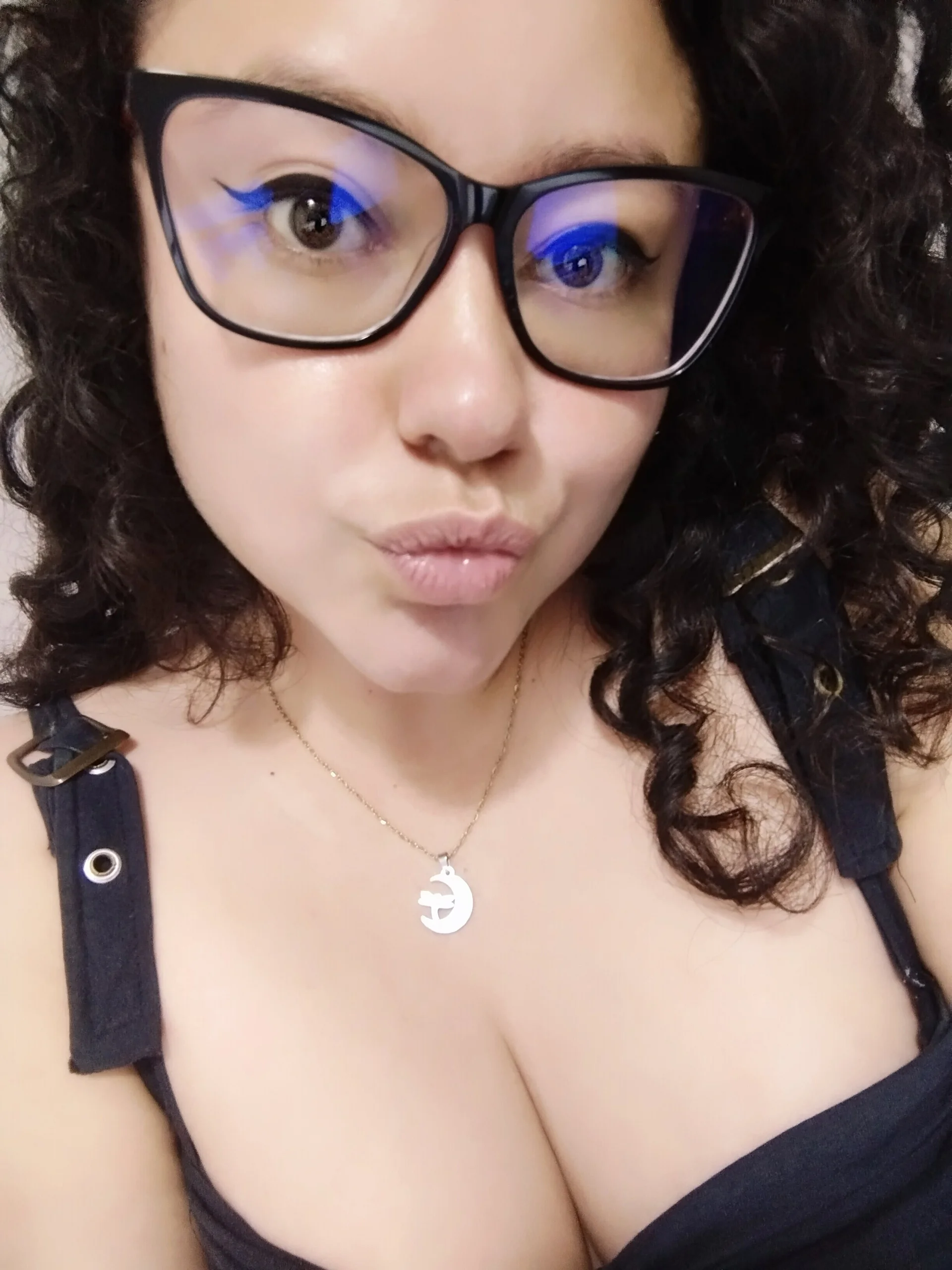 XXX Porn Photo of Nude curly_greeneyed 26