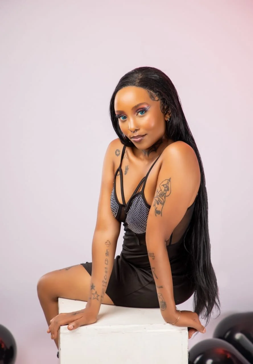 XXX Porn Photo of Nude Kinky_sinner 1