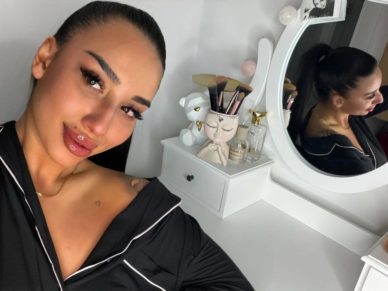 XXX Porn Photo of Nude BlueEyes_BB 31