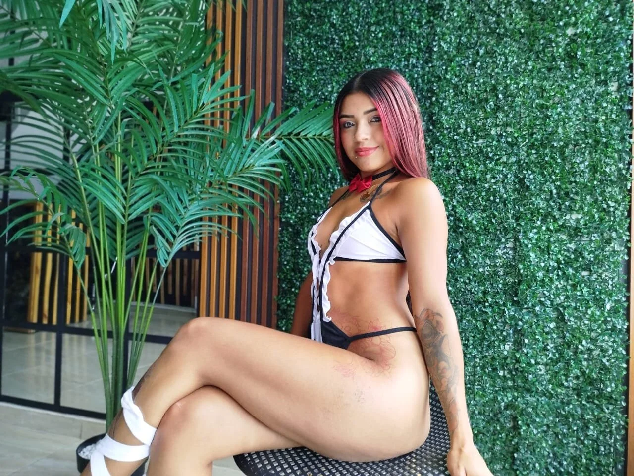 XXX Porn Photo of Nude CristalLoren 1