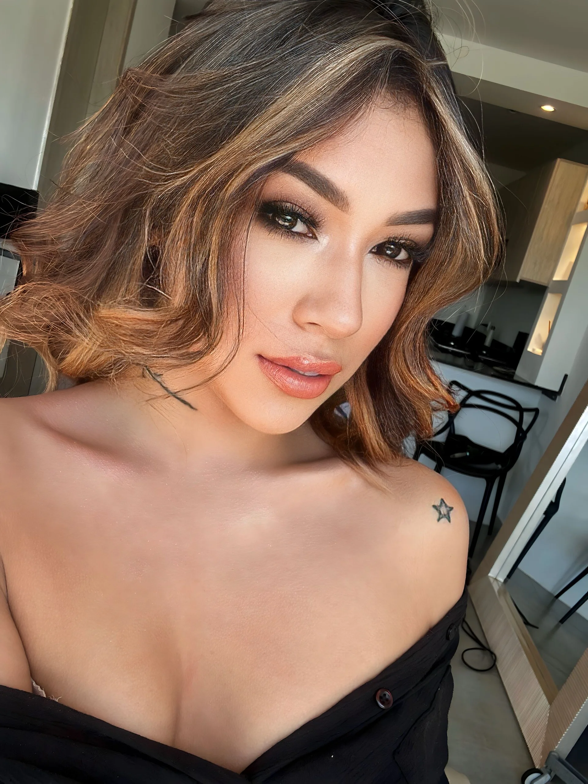 XXX Porn Photo of Nude Sassy--Girl 137
