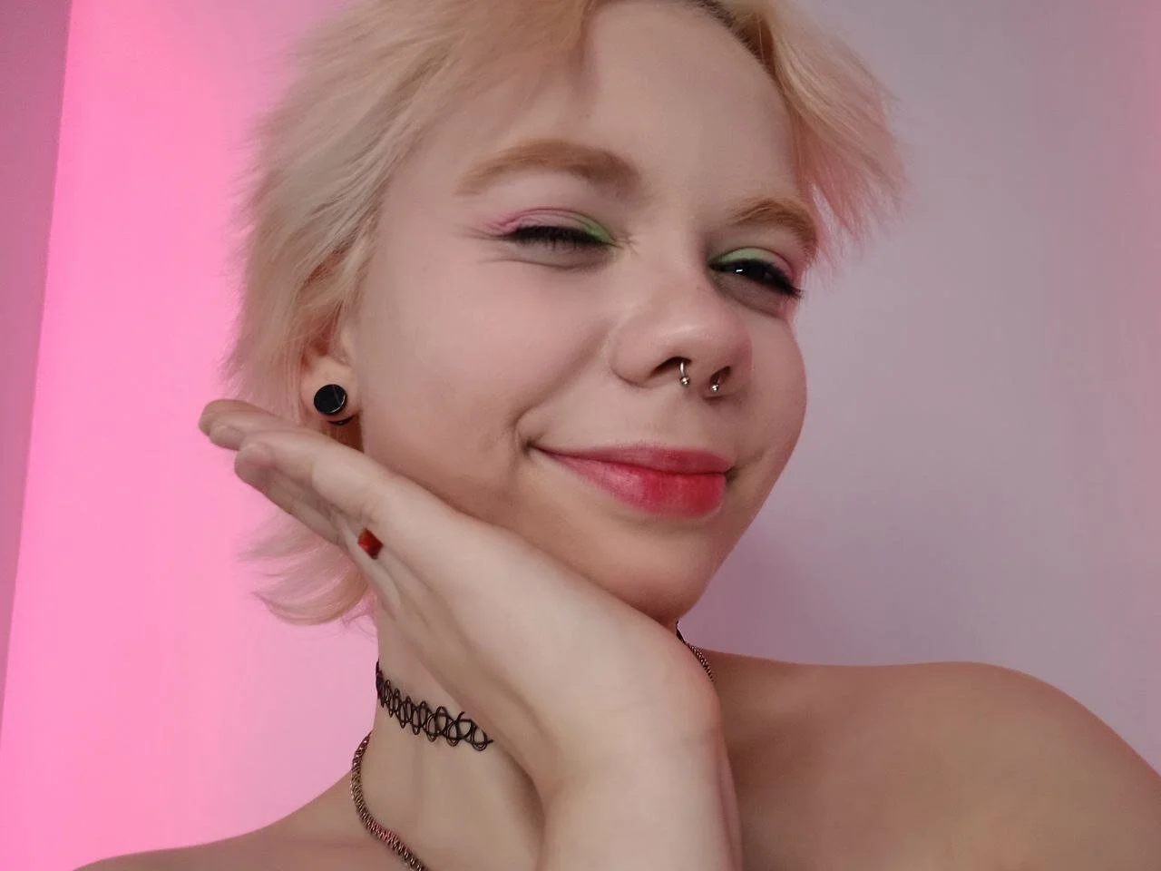 XXX Porn Photo of Nude Waifu_Ketrin 1