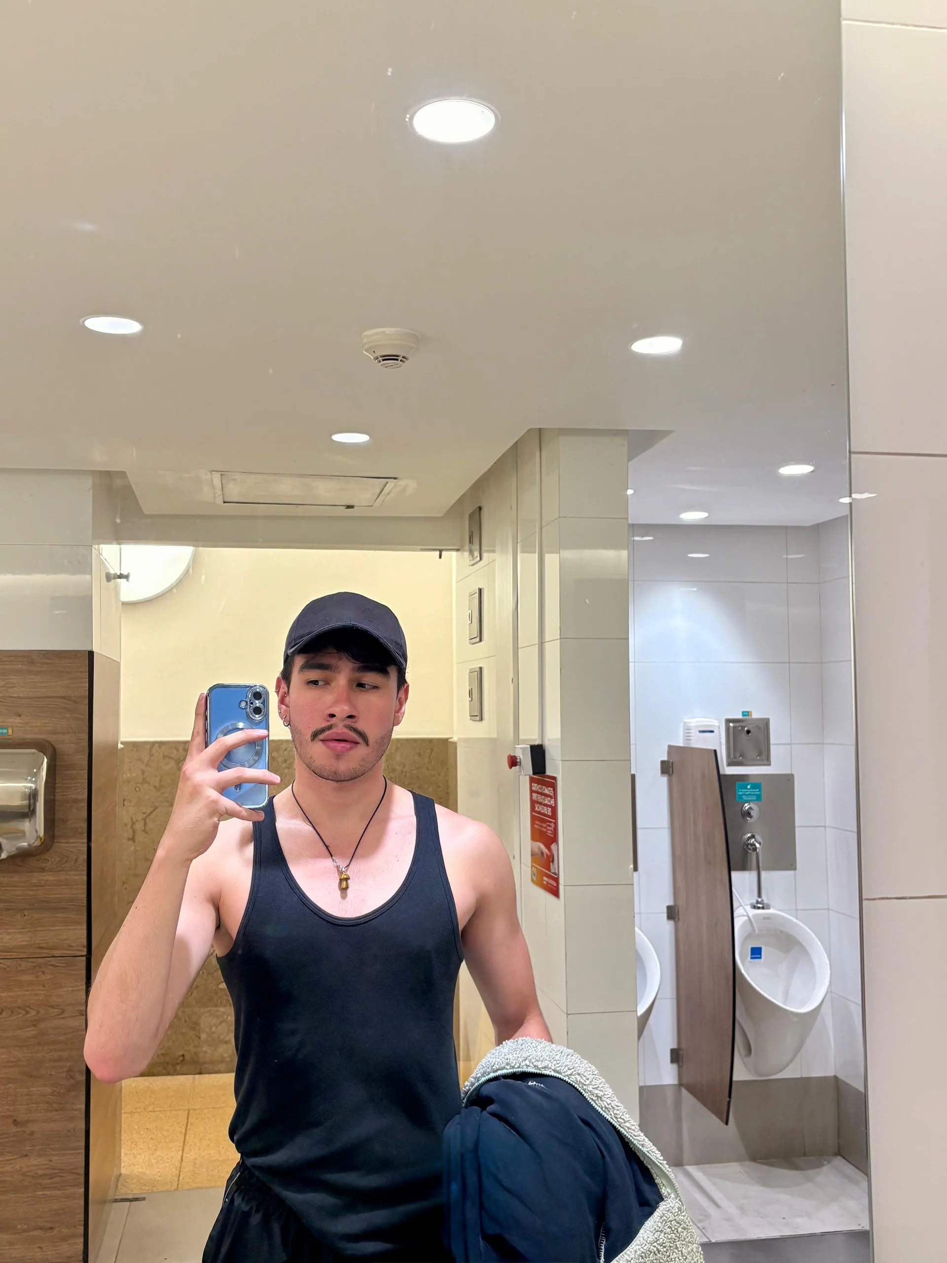 XXX Porn Photo of Nude theo_riviera 14
